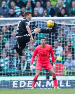 Se odds på Bendtner til FCK som afløser for Santander