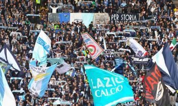 Lazio fans på Olimpico i Rom (foto: shutterstock.com)