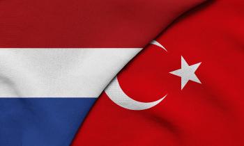 Holland vs Tyrkiet flag