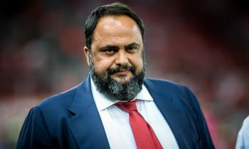 Græsk klubpræsident: - I kan smutte i dag og tage på ferie