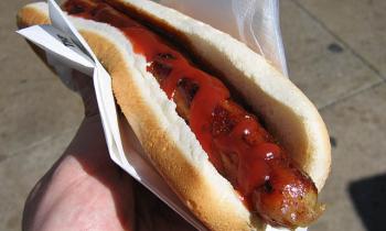 Vind på Danmarks bedste hotdog ved NordicBet!